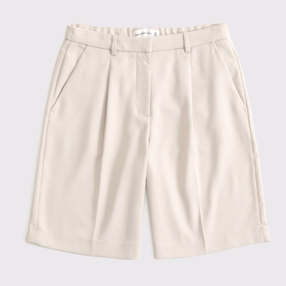 Abercrombie & Fitch Women's Cream Bermudas